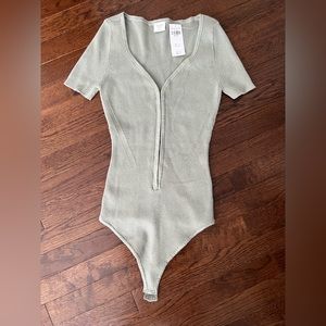 Abercrombie & Fitch body suit